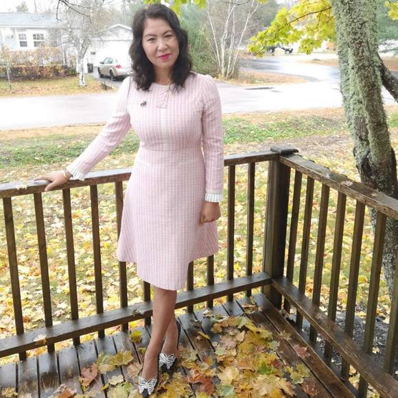 Meet your Posher, Lisa - Picture 1 of 1